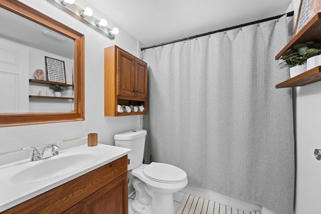 1109 Green Pine Boulevard G1, West Palm Beach, FL 33409