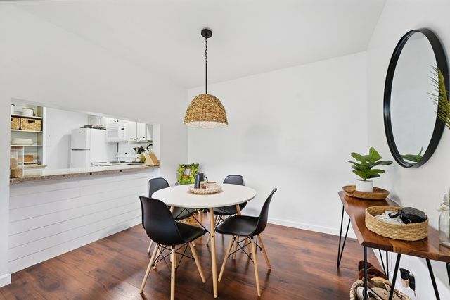 1109 Green Pine Boulevard G1, West Palm Beach, FL 33409