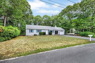 40 Beldan Ln, Barnstable, MA 02632