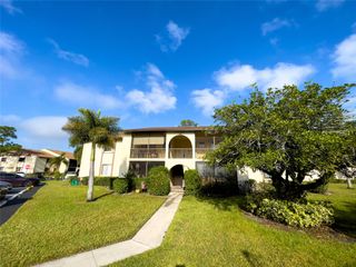 317 Knotty Pine Cir C2, Greenacres, FL 33463