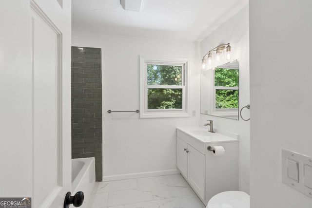 14030 Cogburn Road, Milton, GA 30004