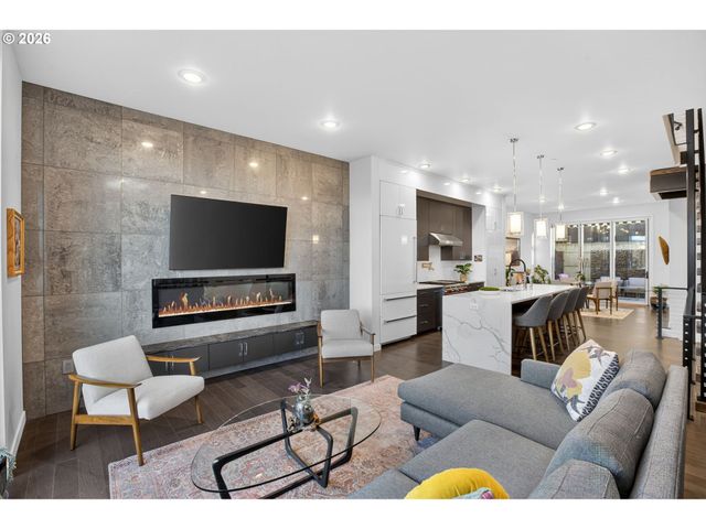 5248 Ne COUCH St, Portland, OR 97213