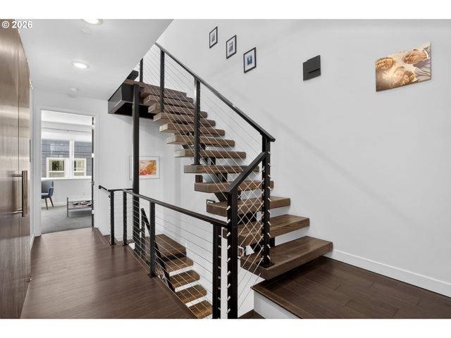 5248 Ne COUCH St, Portland, OR 97213