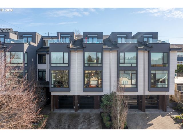 5248 Ne COUCH St, Portland, OR 97213