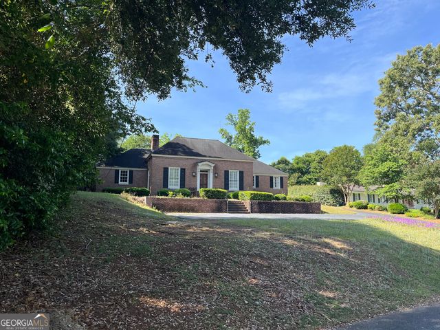 1802 Pine Forest Circle, Dublin, GA 31021