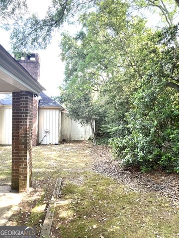 1802 Pine Forest Circle, Dublin, GA 31021