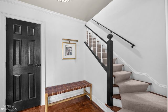 1101 Grayton Street, Grosse Pointe Park, MI 48230