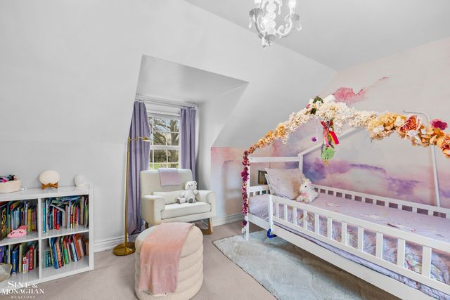 1101 Grayton Street, Grosse Pointe Park, MI 48230
