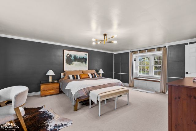 1101 Grayton Street, Grosse Pointe Park, MI 48230