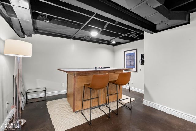 1101 Grayton Street, Grosse Pointe Park, MI 48230