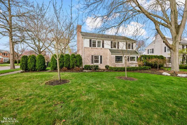 1101 Grayton Street, Grosse Pointe Park, MI 48230