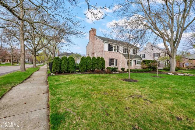 1101 Grayton Street, Grosse Pointe Park, MI 48230