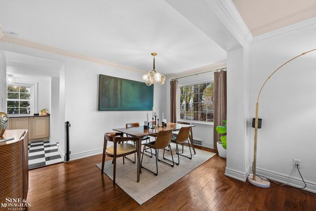 1101 Grayton Street, Grosse Pointe Park, MI 48230