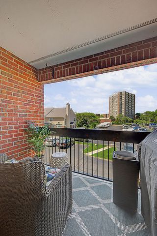 701 FORUM Square 210, Glenview, IL 60025