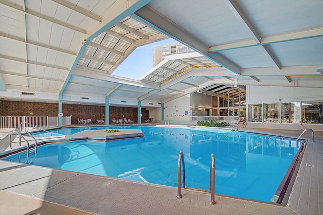 701 FORUM Square 210, Glenview, IL 60025