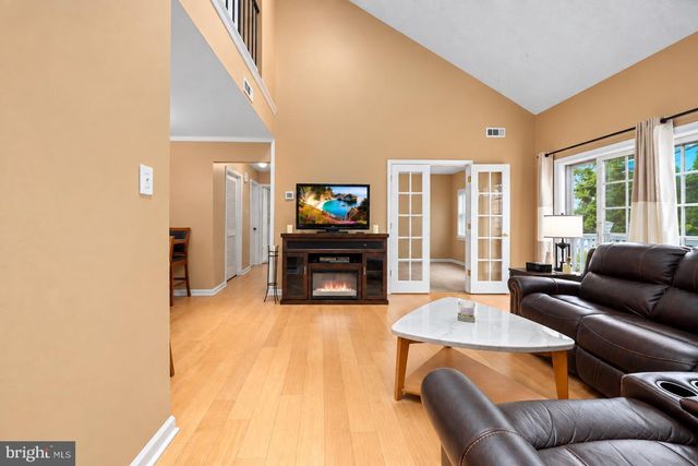 204 BOOTHBY CT, Sewell, NJ 08080