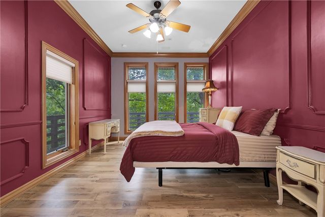 10 Spring Valley Road, Bentonville, AR 72712