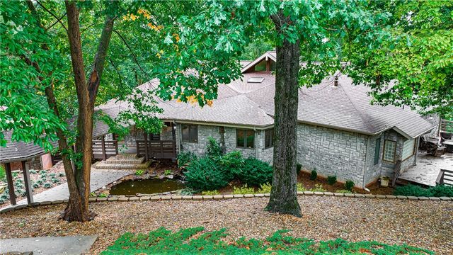 10 Spring Valley Road, Bentonville, AR 72712