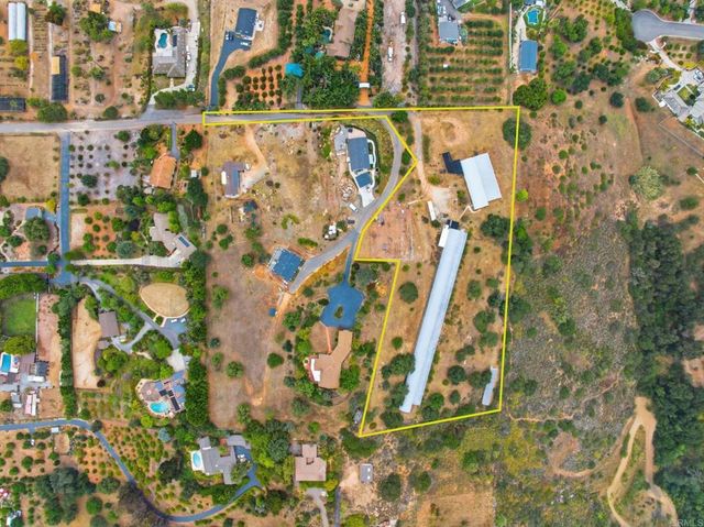 803 Quail Hill Road, Fallbrook, CA 92028