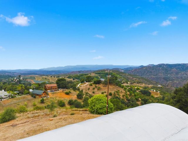 803 Quail Hill Road, Fallbrook, CA 92028