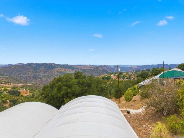 803 Quail Hill Road, Fallbrook, CA 92028