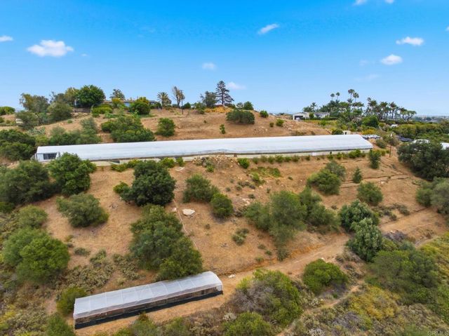 803 Quail Hill Road, Fallbrook, CA 92028