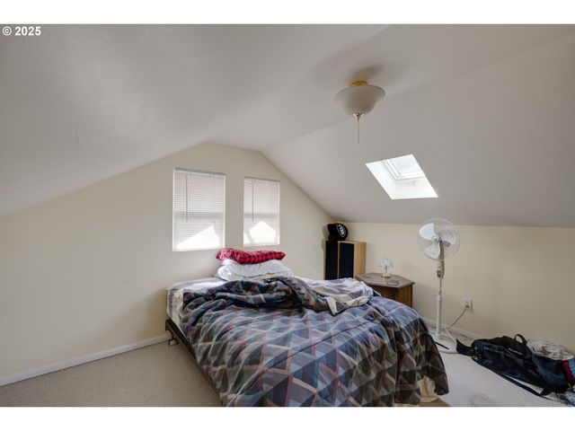 2977 GRAND Ave, Astoria, OR 97103