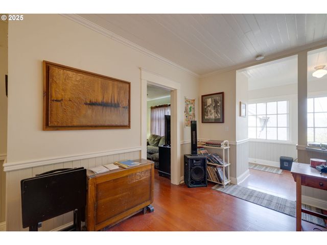 2977 GRAND Ave, Astoria, OR 97103