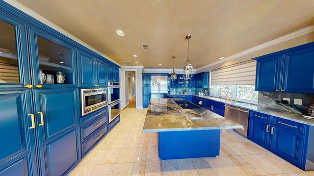 2635 W Lake Van Ness Circle, Fresno, CA 93711