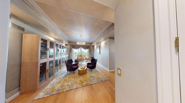 2635 W Lake Van Ness Circle, Fresno, CA 93711