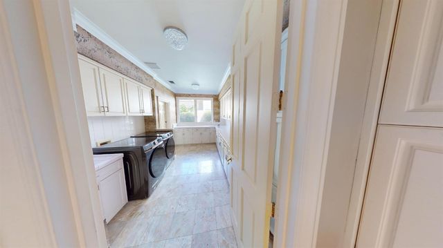 2635 W Lake Van Ness Circle, Fresno, CA 93711