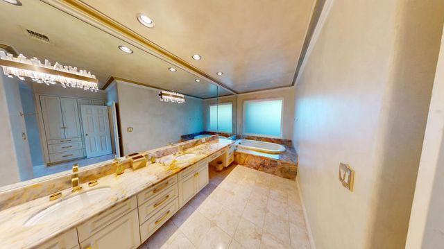 2635 W Lake Van Ness Circle, Fresno, CA 93711