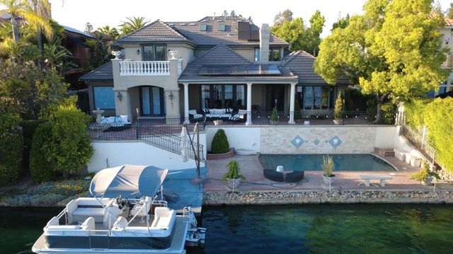 2635 W Lake Van Ness Circle, Fresno, CA 93711