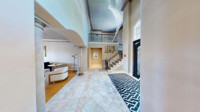 2635 W Lake Van Ness Circle, Fresno, CA 93711