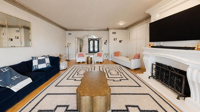 2635 W Lake Van Ness Circle, Fresno, CA 93711