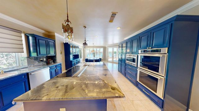 2635 W Lake Van Ness Circle, Fresno, CA 93711