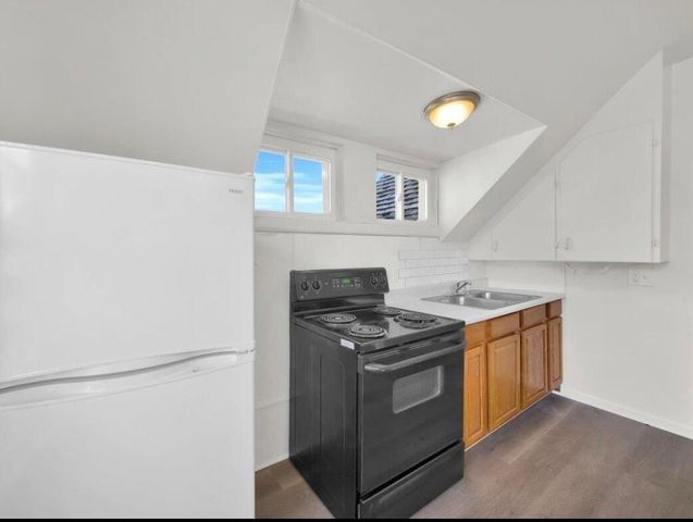 1732 10th Avenue, Port Huron, MI 48060