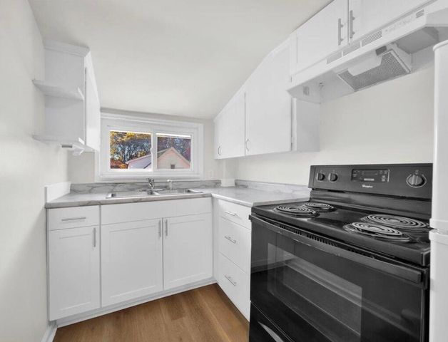 1732 10th Avenue, Port Huron, MI 48060