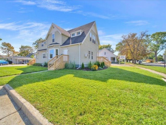 1732 10th Avenue, Port Huron, MI 48060
