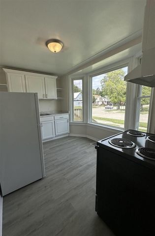 1732 10th Avenue, Port Huron, MI 48060