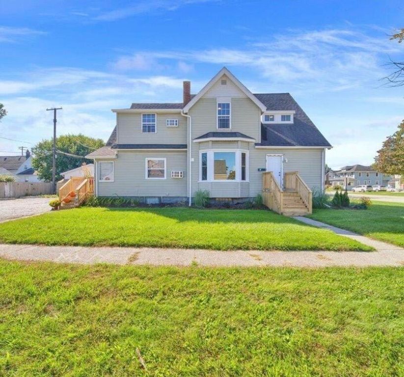 1732 10th Avenue, Port Huron, MI 48060