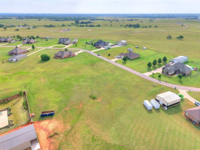 886 County Street 2922 Street, Tuttle, OK 73089