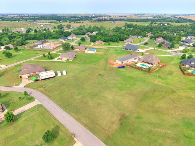 886 County Street 2922 Street, Tuttle, OK 73089