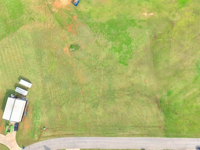 886 County Street 2922 Street, Tuttle, OK 73089
