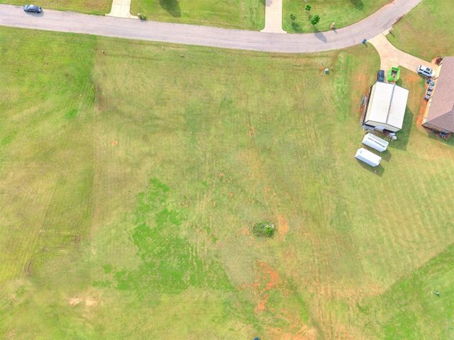886 County Street 2922 Street, Tuttle, OK 73089