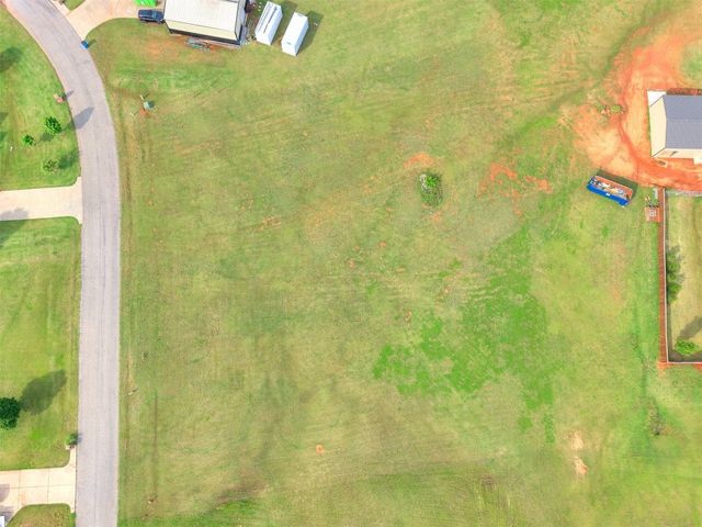 886 County Street 2922 Street, Tuttle, OK 73089