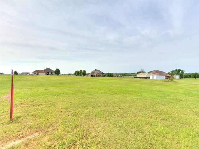 886 County Street 2922 Street, Tuttle, OK 73089