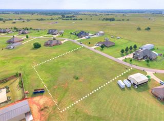 886 County Street 2922 Street, Tuttle, OK 73089