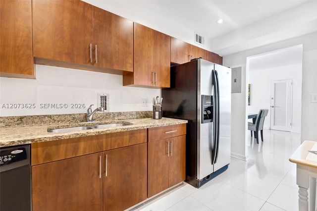 4001 S Ocean Dr 15P, Hollywood, FL 33019