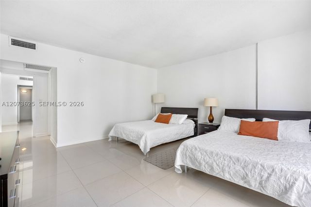 4001 S Ocean Dr 15P, Hollywood, FL 33019